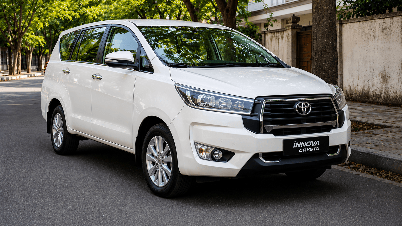 TOYOTA INNOVA CRYSTA
